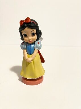 Disney Animators Collection Snow White Mini Princess 3” Toddler Doll